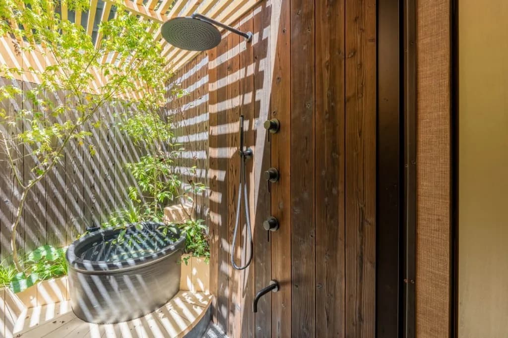 demo