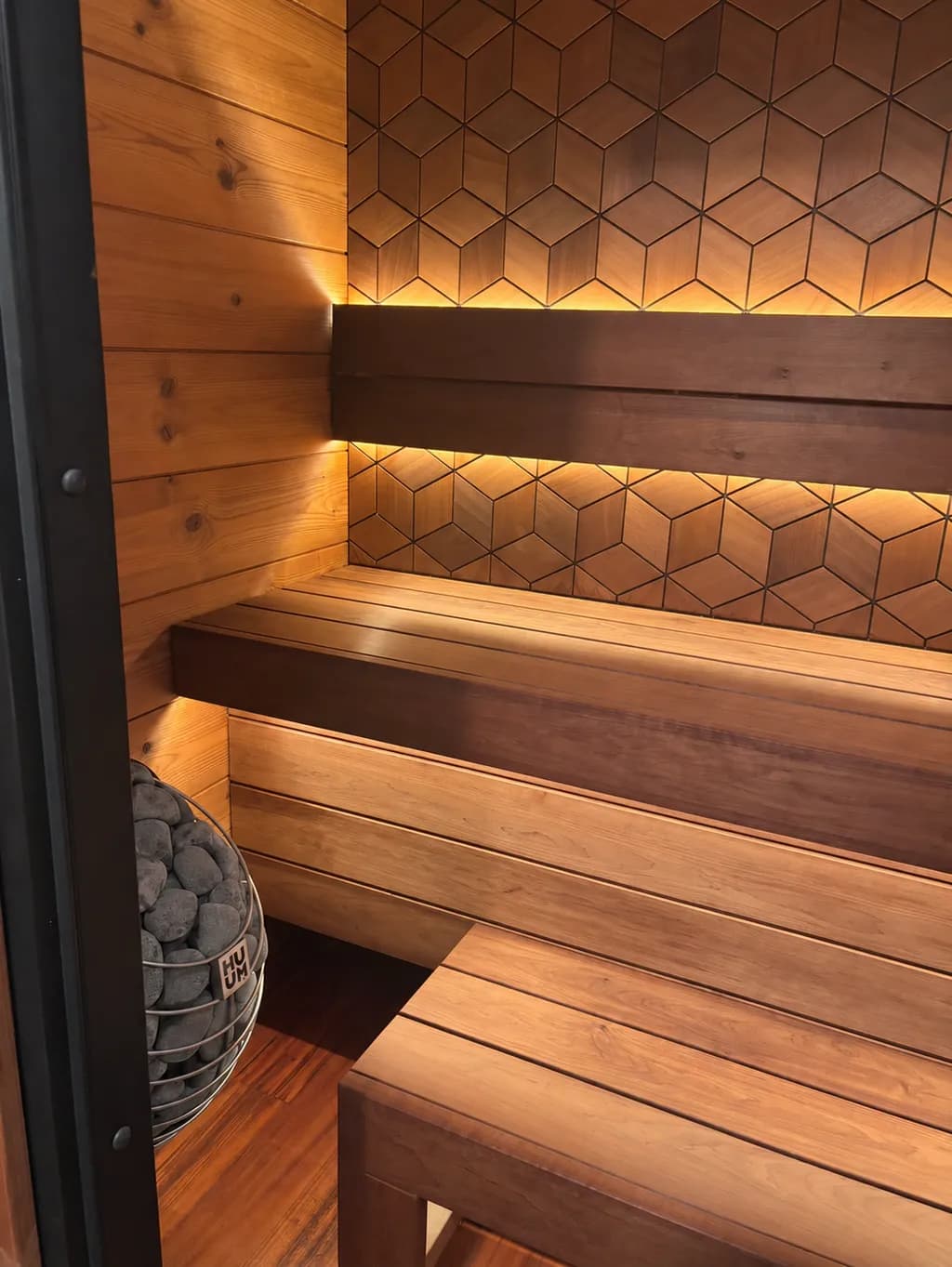 Sauna installation: Sauna for a private home in Kanagawa